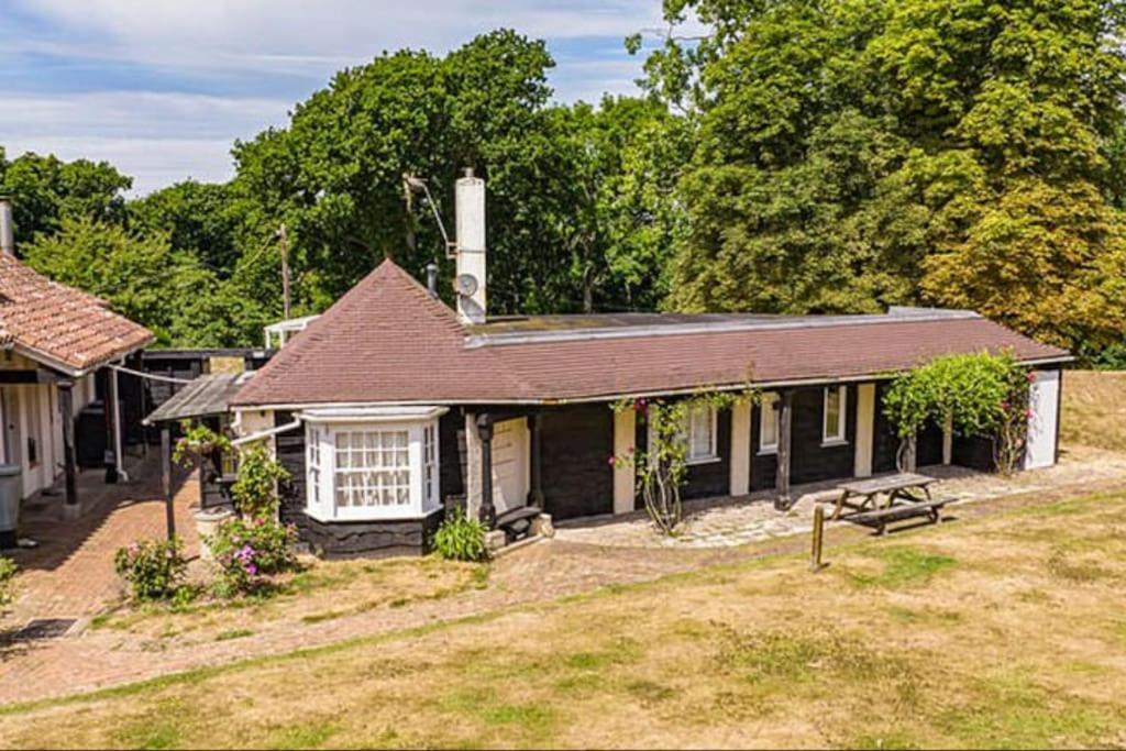 Unique English Heritage Escape In *Bembridge* Iow Villa Exterior photo